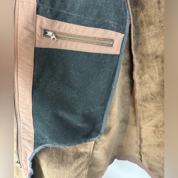 Mountain Hardware Jacket - Picture 12 of 13